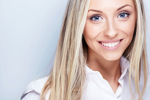 Smile Makeover With Your Brandon, FL Cosmetic Dentistry | Dr. John M. Cherry, Jr., DMD - Brandon Dentist | brandon,cosmetic dentistry woman smiling after smile makeover